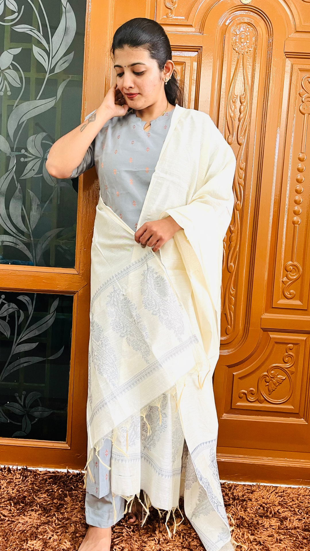 RAW SILK CHUDITHAR SET-1030 - Image 2